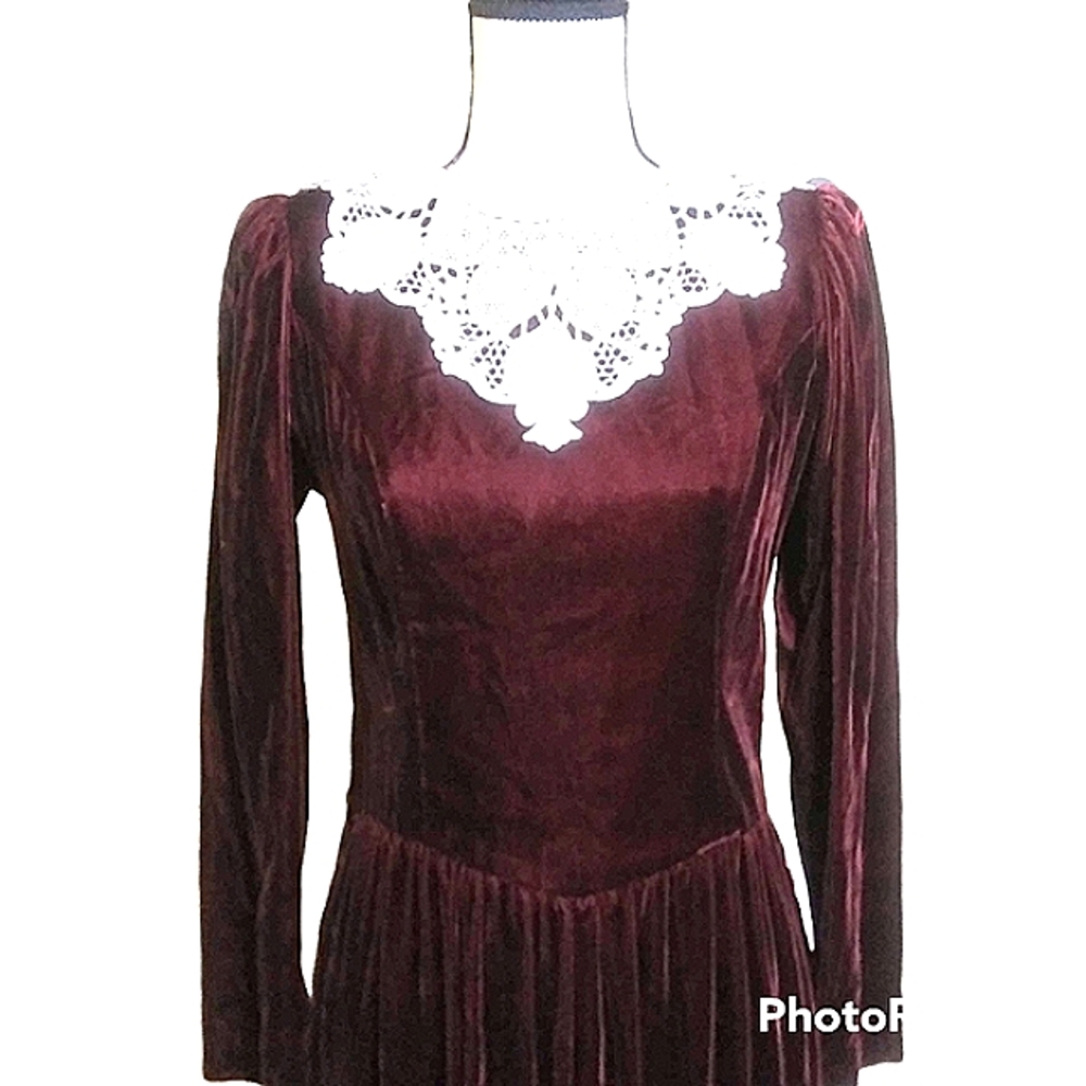 VINTAGE LANZ RED VELVET DRESS WHITE LACE COLLAR SZ XS-S? RETRO SPECIAL OCCASION